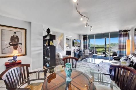 110 Royal Park Drive Oakland Park FL 33309