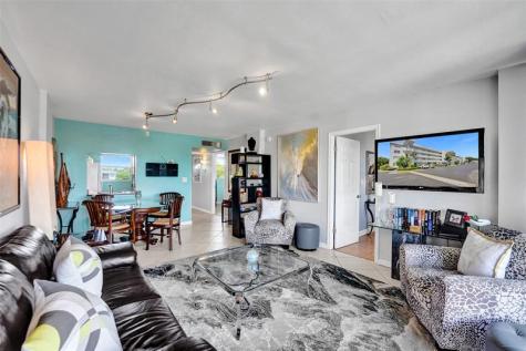110 Royal Park Drive Oakland Park FL 33309