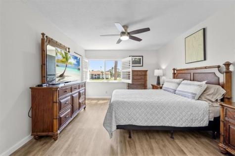 3561 Pine Tree Court Greenacres FL 33463