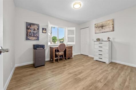 3561 Pine Tree Court Greenacres FL 33463