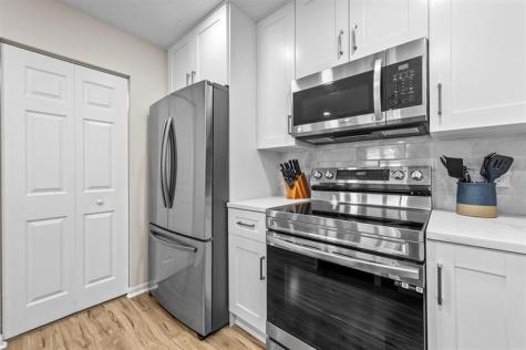 3561 Pine Tree Court Greenacres FL 33463