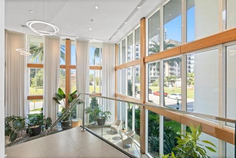 600 NE 27th Street Miami FL 33137
