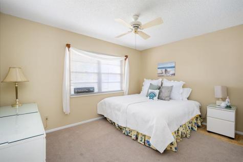 40 Vista Gardens Trail Vero Beach FL 32962