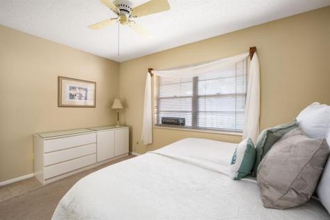 40 Vista Gardens Trail Vero Beach FL 32962
