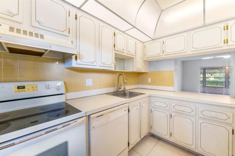 7360 NW 1st Street Margate FL 33063