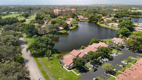 606 Deer Creek Lake Point North Lane Deerfield Beach FL 33442