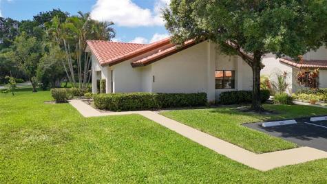 606 Deer Creek Lake Point North Lane Deerfield Beach FL 33442