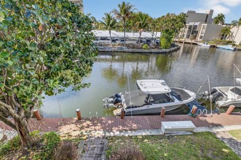 23 Royal Palm Way Boca Raton FL 33432