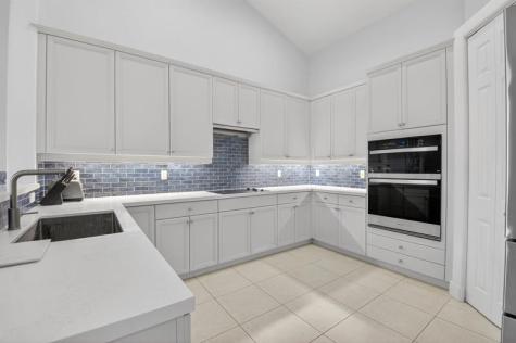 23 Royal Palm Way Boca Raton FL 33432