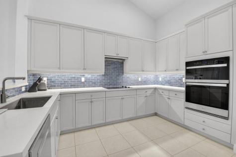 23 Royal Palm Way Boca Raton FL 33432
