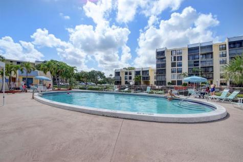 23 Royal Palm Way Boca Raton FL 33432