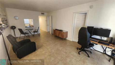 4311 Crystal Lake Drive Deerfield Beach FL 33064