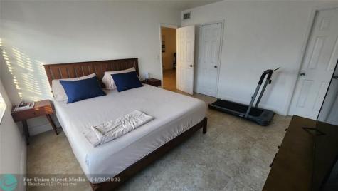 4311 Crystal Lake Drive Deerfield Beach FL 33064