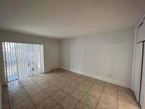 7851 Dunham Boulevard Miami FL 33138