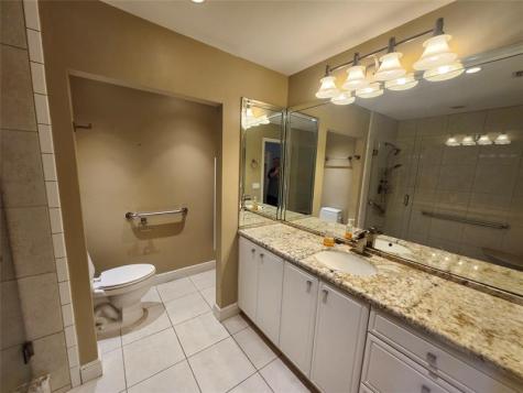 201 Dunwoody Lane Hollywood FL 33021