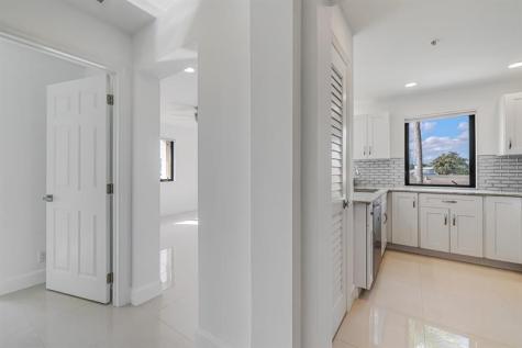 456 NW 41st Street Oakland Park FL 33309