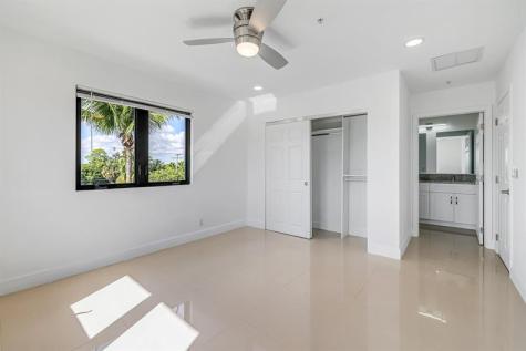 456 NW 41st Street Oakland Park FL 33309