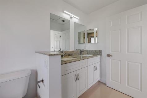 456 NW 41st Street Oakland Park FL 33309