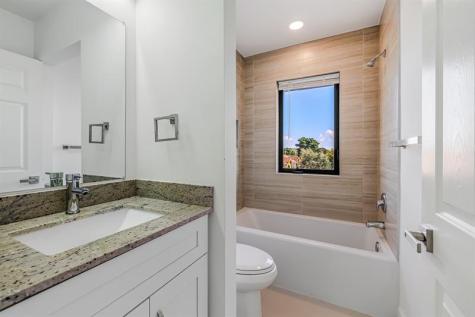 456 NW 41st Street Oakland Park FL 33309