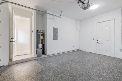 456 NW 41st Street Oakland Park FL 33309