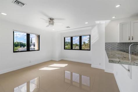 456 NW 41st Street Oakland Park FL 33309