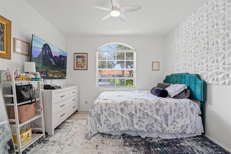 18409 Via Di Sorrento Boca Raton FL 33496