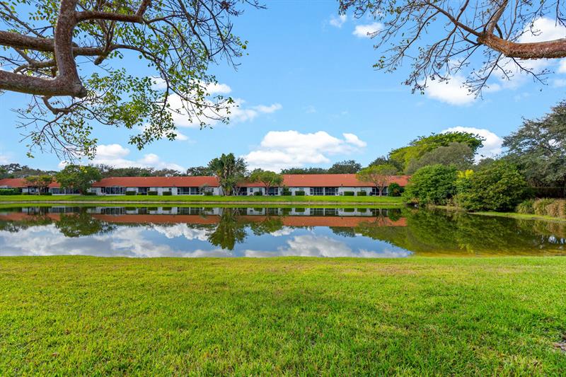 18409 Via Di Sorrento Boca Raton FL 33496