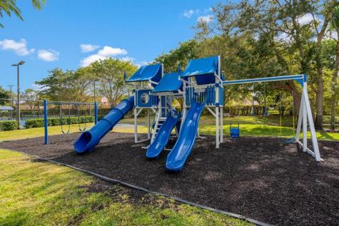 18409 Via Di Sorrento Boca Raton FL 33496