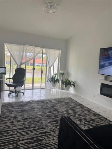 18409 Via Di Sorrento Boca Raton FL 33496