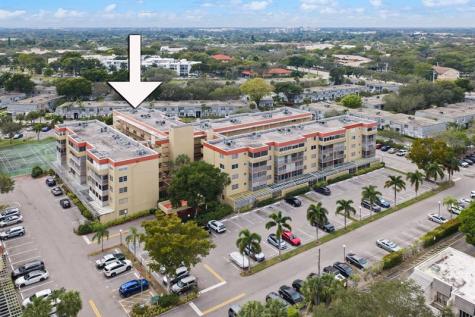 403 NW 68th Avenue Plantation FL 33317