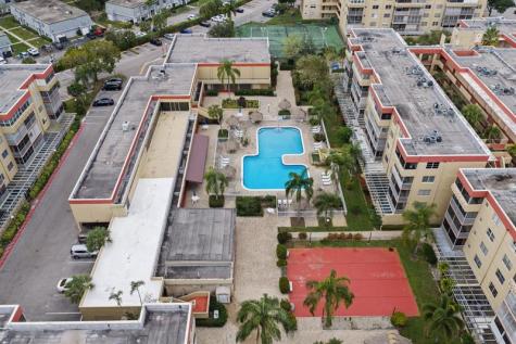 403 NW 68th Avenue Plantation FL 33317