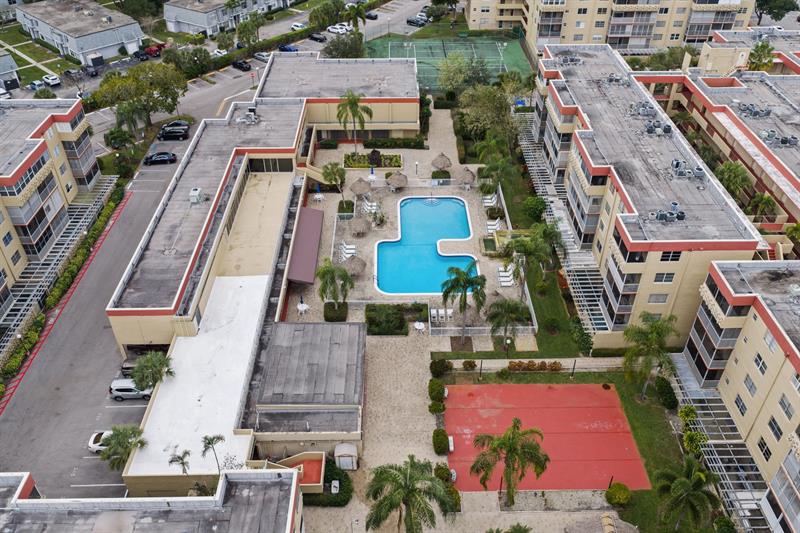 403 NW 68th Avenue Plantation FL 33317