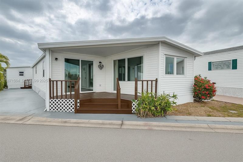 204 Flamingo Drive Briny Breezes FL 33435