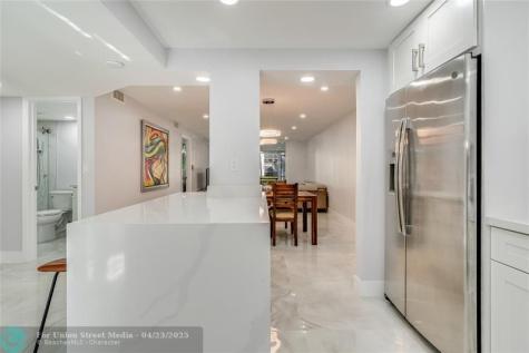 9523 S Hollybrook Lake Drive Pembroke Pines FL 33025