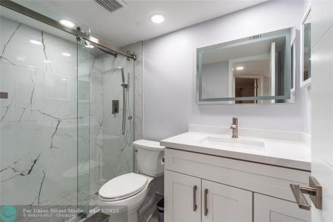 9523 S Hollybrook Lake Drive Pembroke Pines FL 33025