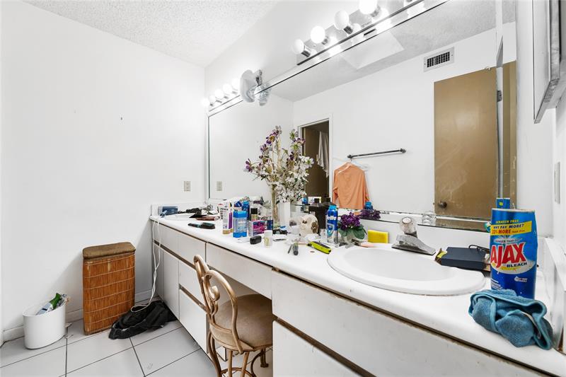 5640 Santiago Circle Boca Raton FL 33433