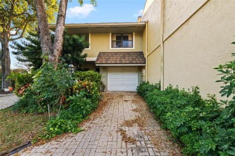 5640 Santiago Circle Boca Raton FL 33433