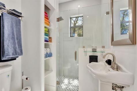 93 S Cortez Drive Circle R Margate FL 33068