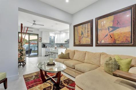 93 S Cortez Drive Circle R Margate FL 33068