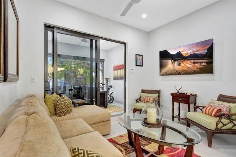 93 S Cortez Drive Circle R Margate FL 33068