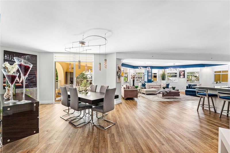 99 SE Mizner Boulevard Boca Raton FL 33432