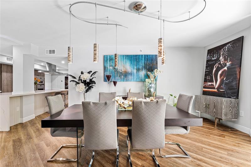 99 SE Mizner Boulevard Boca Raton FL 33432