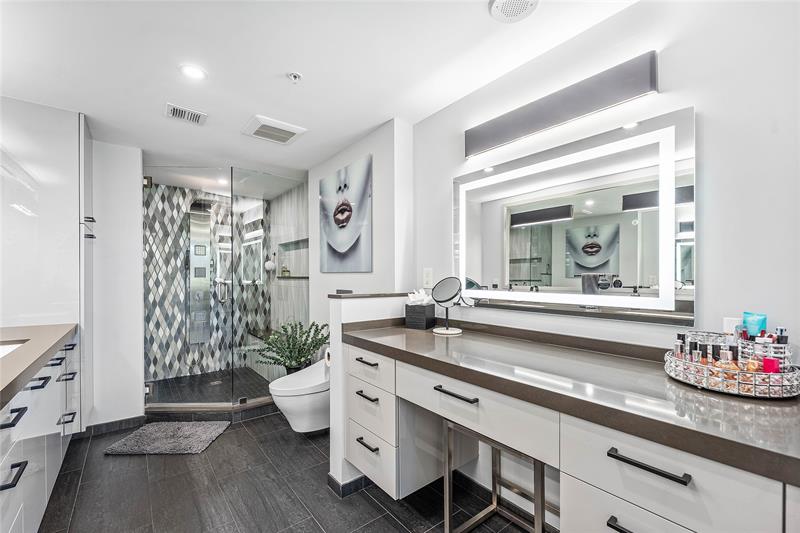 99 SE Mizner Boulevard Boca Raton FL 33432