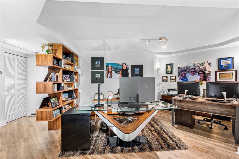 99 SE Mizner Boulevard Boca Raton FL 33432