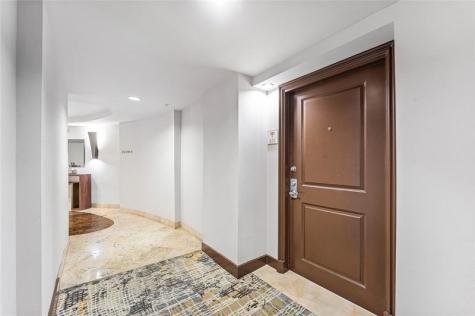 99 SE Mizner Boulevard Boca Raton FL 33432