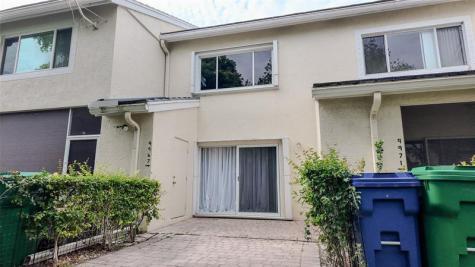 9967 NW 56th Place Coral Springs FL 33076