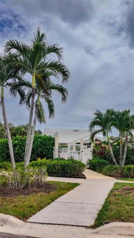 9967 NW 56th Place Coral Springs FL 33076