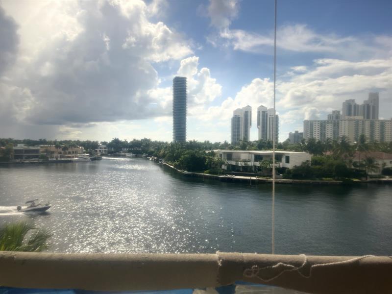 19667 Turnberry Way Miami FL 33180