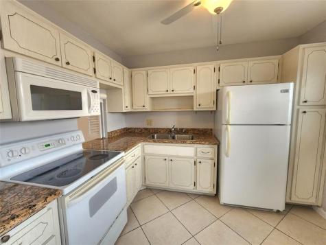 2223 Park Lane Hollywood FL 33021