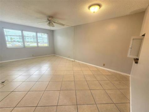 2223 Park Lane Hollywood FL 33021
